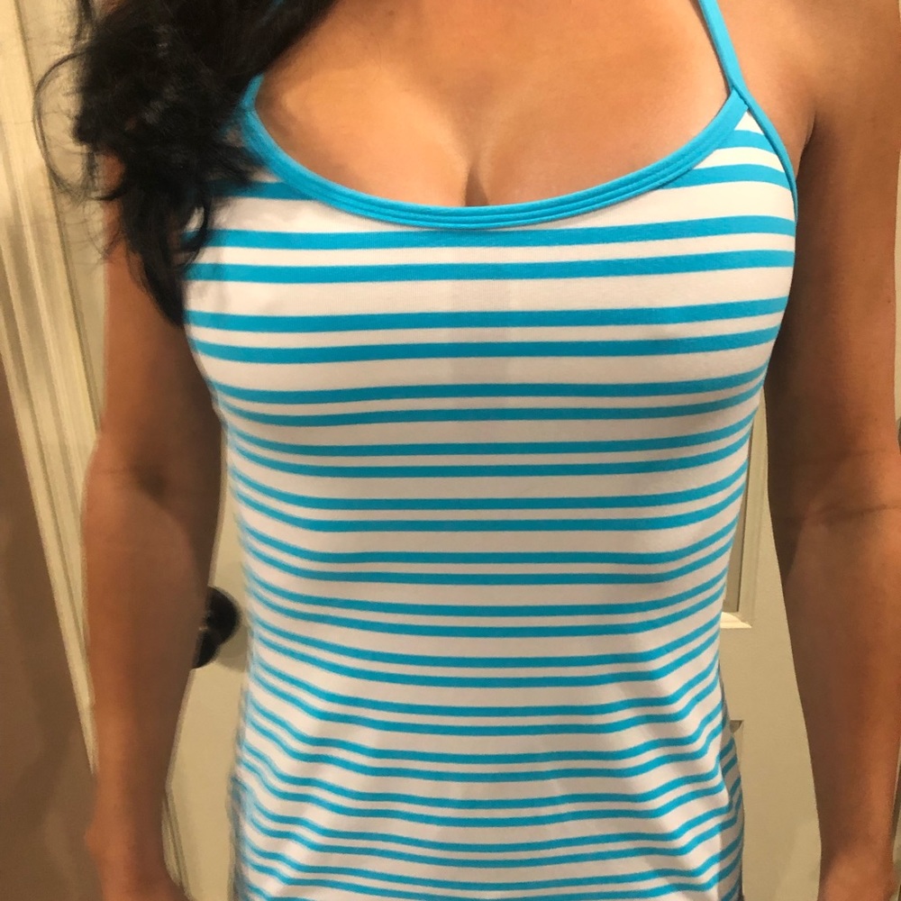 Lululemon workout top